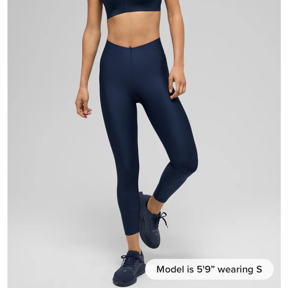 ALO Airlift Strength Extreme High-Waist 7/8 Legging in Navy Size XS